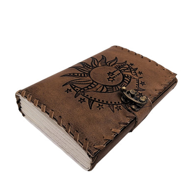 Notes Skórzany Retro Słońce i Księżyc 200 stron z możliwością personalizacji grawerem, beżowo-brązowy, idealny na prezent dla artysty lub miłośnika magii codzienności