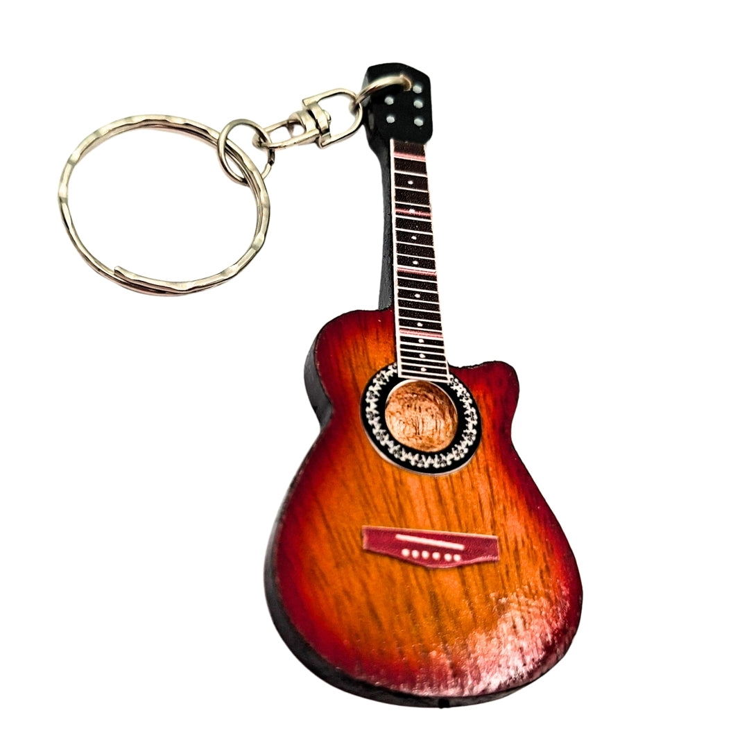 Breloc din lemn în formă de chitară acustică cu gravură personalizată