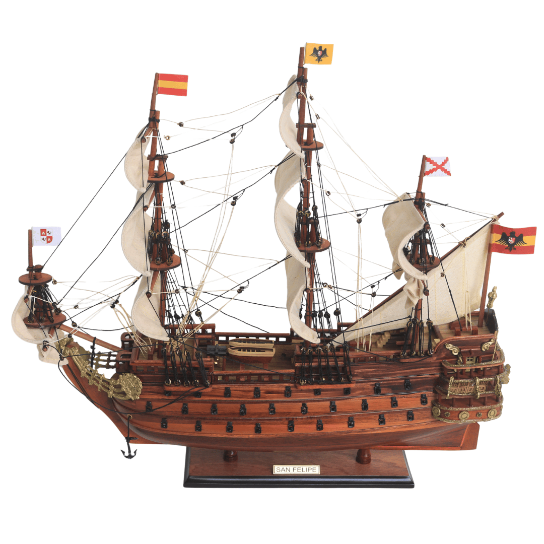 Model exclusiv al velierului San Felipe – SF4, posibilitate de personalizare prin gravură
