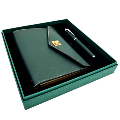 Set cadou elegant cu gravură personalizată - carnet din piele A6 cu pix de înaltă calitate în cutie de cadou luxoasă