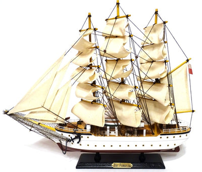 Model żaglowca Dar Pomorza 50cm z możliwością personalizacji grawerem