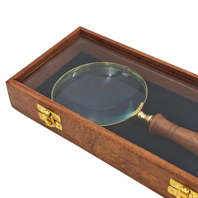 Lupă cu mâner din lemn și finisaj din alamă, în cutie elegantă cu capac din sticlă - cadou ideal, cu posibilitate de gravare - dimensiuni 23 x 10 cm, materiale naturale