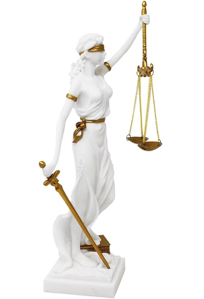 Figurka Temidy z możliwością personalizacji grawerem - elegancki prezent dla prawnika, sędziego lub studenta prawa, biała z złotymi akcentami, wysokość 35 cm, ręcznie malowana z polyresinu