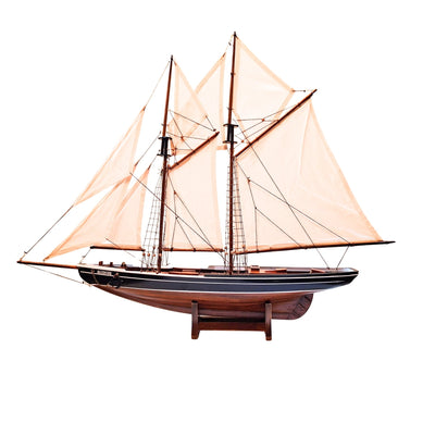 Model de goeletă Bluenose de 78 cm cu gravură - decorațiune marină elegantă din lemn, cadou pentru pasionații de navigație și istorie maritimă, cu vele naturale