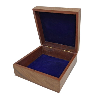 Cutie elegantă din lemn cu inserție bleumarin 14x14x6,5 cm, cu posibilitate de personalizare prin gravură