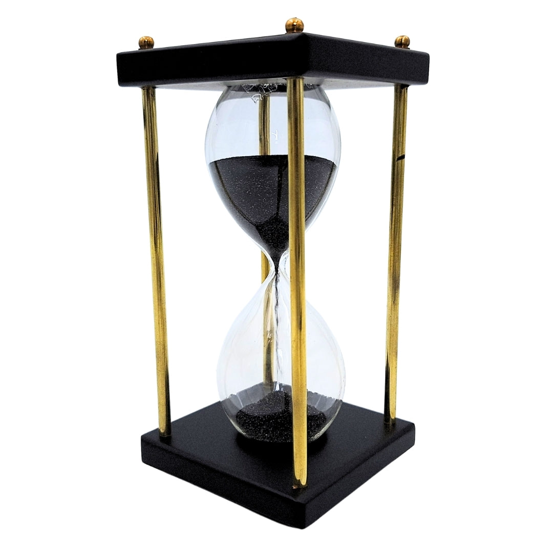 Clepsidră din alamă și lemn, 5 minute, cu nisip negru, cu posibilitate de personalizare prin gravură – decorațiune retro elegantă pentru cadou, cu înălțimea de 16 cm