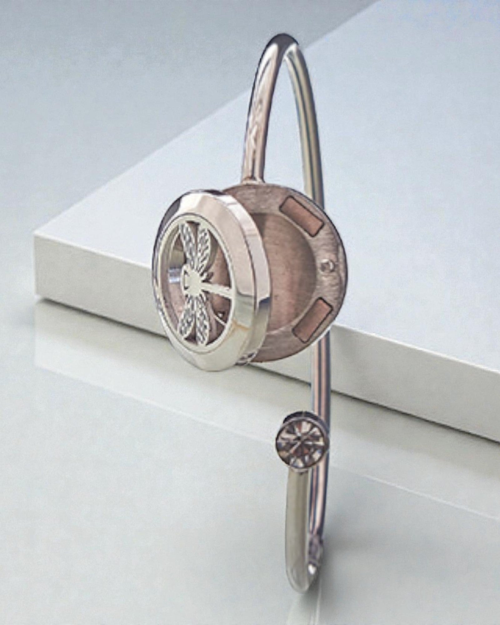 Brățară Aromalife Spiritul Dragonului – Medalion pentru parfum cu libelulă 20 mm