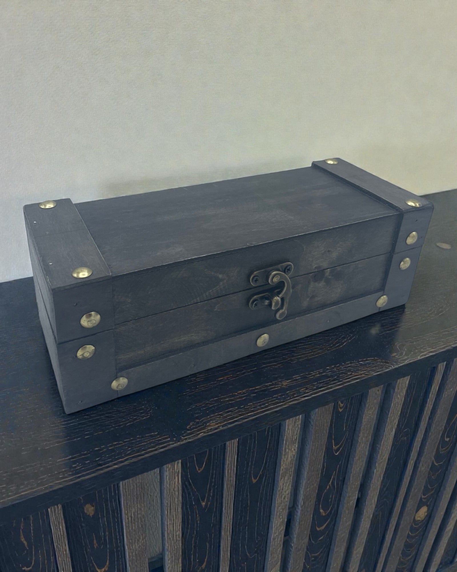 Smukła Arka Herbaciana – Długa Skrzynka Szara