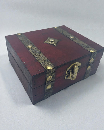 Cufăr de ceai rubiniu – lădiță pătrată brună