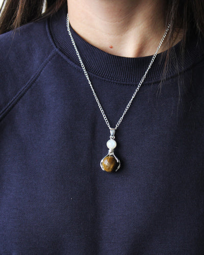 Mâini de ametist – Pandantiv al mâinilor tămăduitoare din ametist