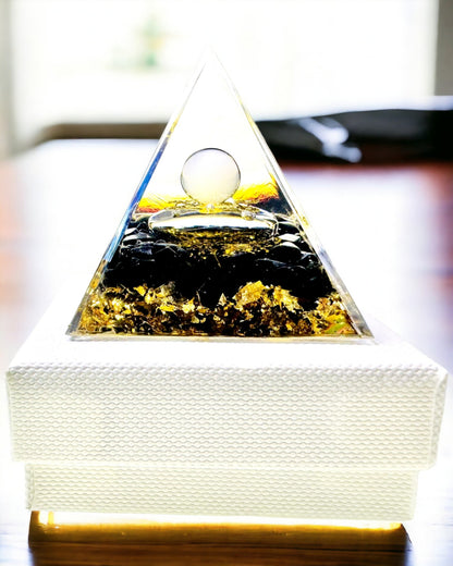 Piramidă Orgonit cu Obsidian – Generator de Energie Chakra, Instrument de Meditație Reiki cu Piatră Naturală