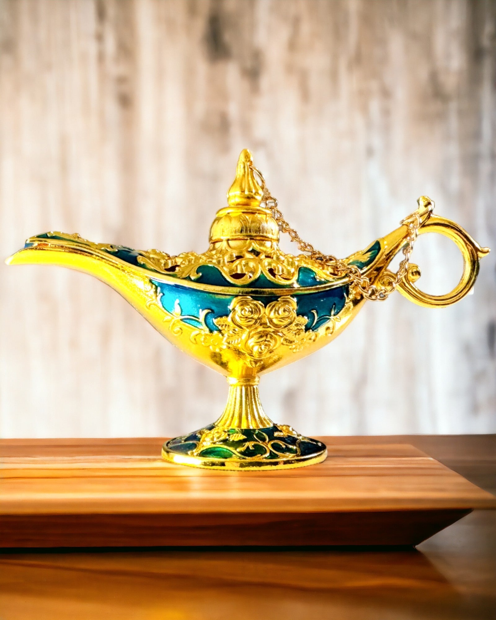 Lampă mică de mână Aladyna - Artizanat artistic din metal pentru decorarea casei, gravură