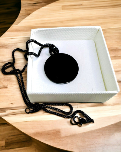 Pandantiv "Urban Elegance" – Medalion Rotund din Oțel Inoxidabil în Două Culori cu Posibilitate de Personalizare