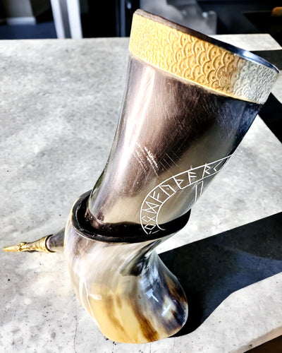 Cana din Corn "Viking Valor" - Gravură Manuală, Calitate Premium - 4 variante disponibile