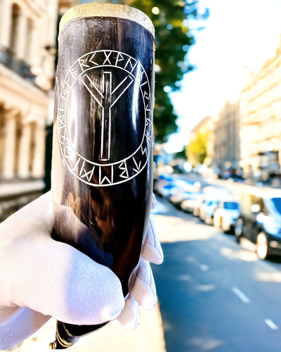 Cana din Corn "Viking Valor" - Gravură Manuală, Calitate Premium - 4 variante disponibile