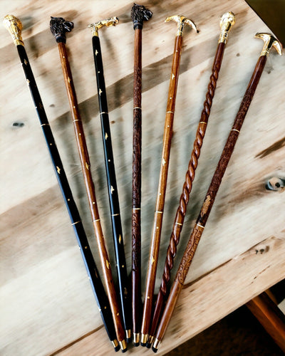 Baston de plimbare Wolf - Lemn de mango indian cu posibilitate de gravare, ornamente aurii maro