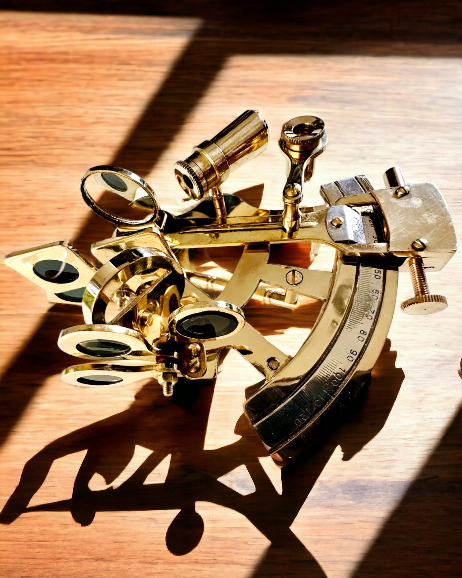 Sextant Artistic de culoare aurie - posibilitate de personalizare cu gravură