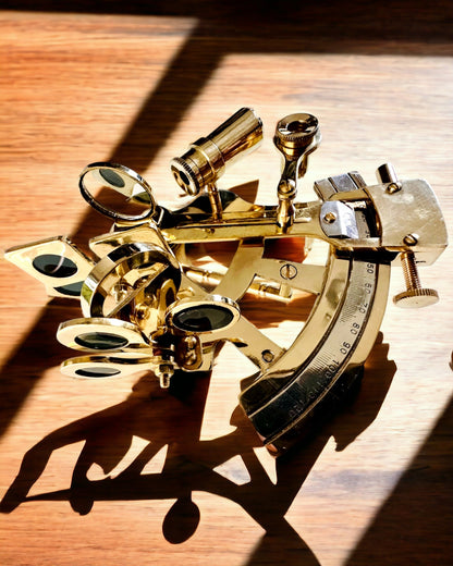 Sextant Artistic de culoare aurie - posibilitate de personalizare cu gravură