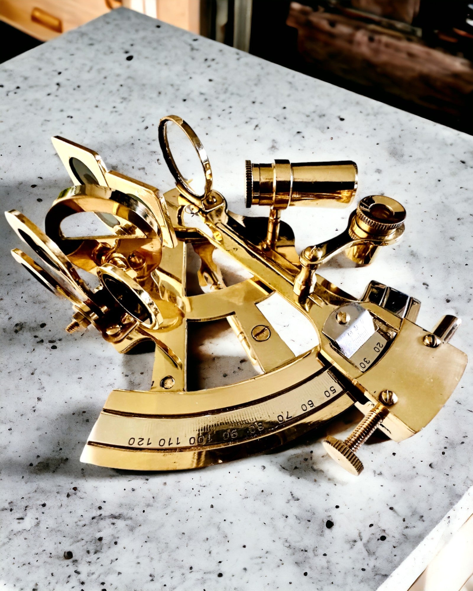 Sextant Artistic de culoare aurie - posibilitate de personalizare cu gravură