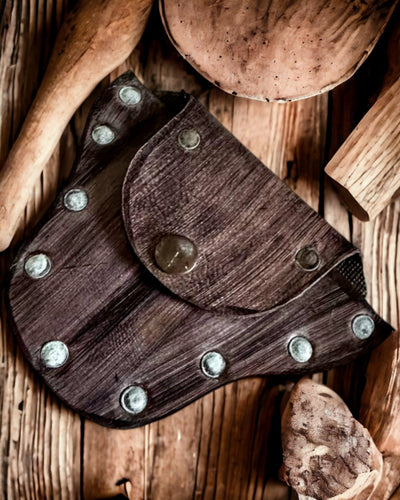 Punguță Secretă a Spiridușului Pădurii - Punguță Mică din Piele, Realizată Manual