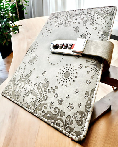 Notițele Exclusive, piele PU, A5 cu Lacăt cu Cod - "Secret Journal", personalizare cu gravură