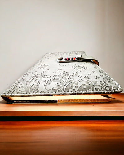 Notițele Exclusive, piele PU, A5 cu Lacăt cu Cod - "Secret Journal", personalizare cu gravură