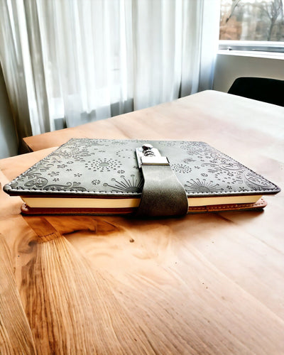 Notițele Exclusive, piele PU, A5 cu Lacăt cu Cod - "Secret Journal", personalizare cu gravură