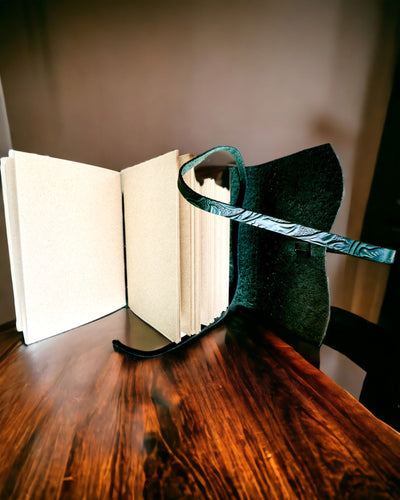 Notatnik Premium din Piele „Eleganța Naturii” - 200 de pagini, 120g, caiet, caiet de schițe, 2 culori la alegere, personalizare cu gravură