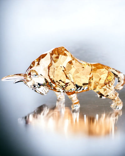 Statuia „Złoty Byk” din rășină, design transparent, posibilitate de personalizare