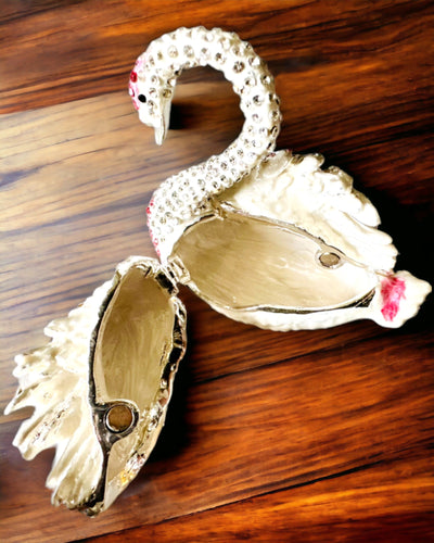 Cutie Elegantă „Bijuteria Lebedei” - personalizare cu gravură