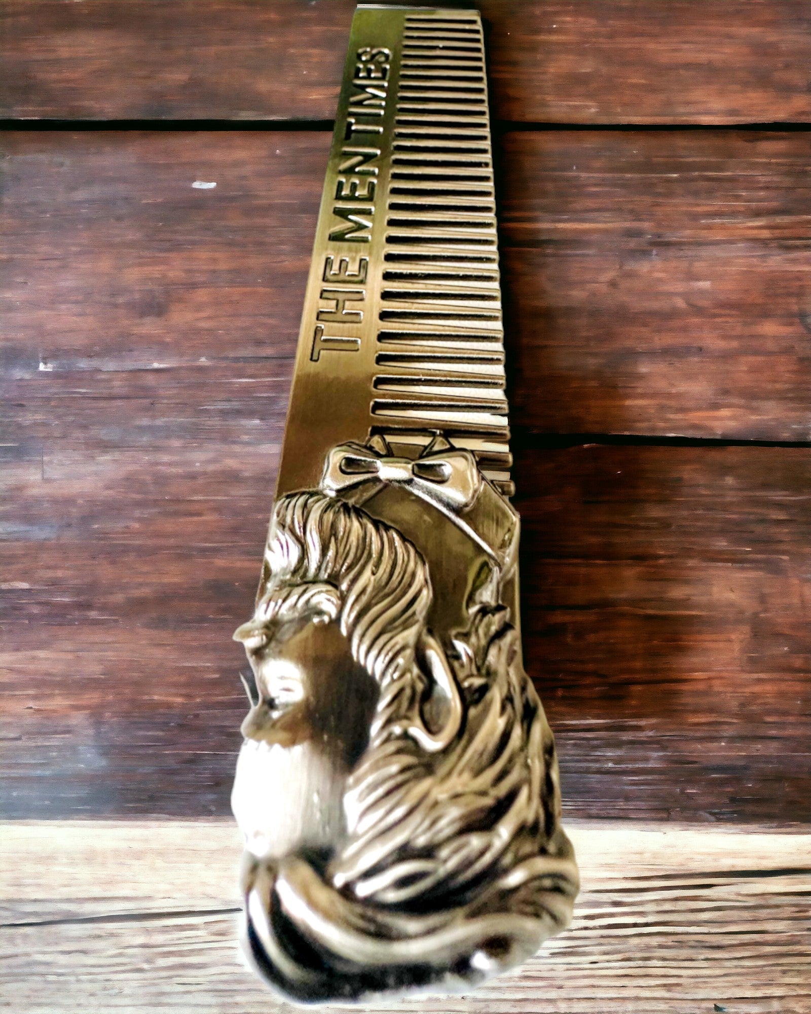 GroomMaster - Pieptene Metalic Elegant cu Gravură, personalizare cu gravură
