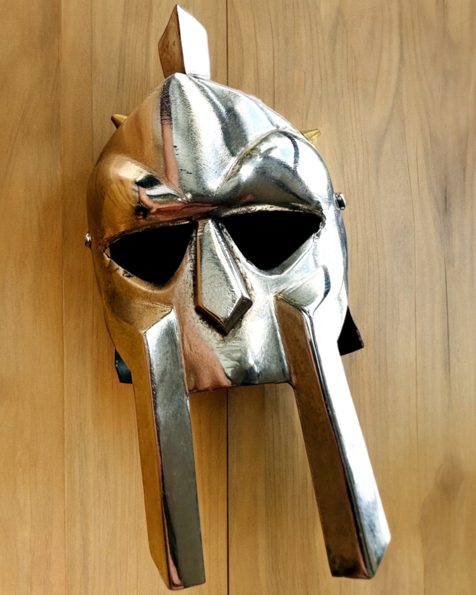 Masca de Gladiator Cavaler „Sparta” - posibilitate de personalizare cu gravură