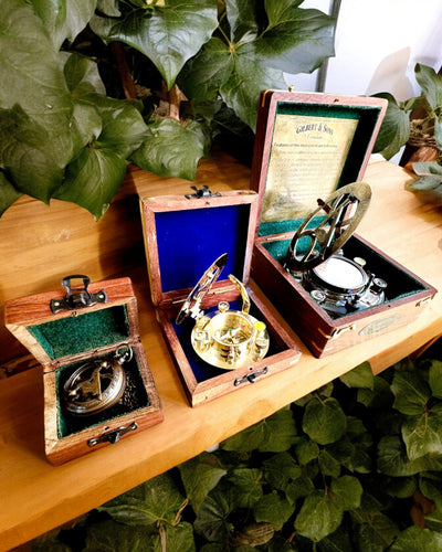 Cutie din lemn pentru busolă compactă "Maritime" - posibilitate de personalizare cu gravură