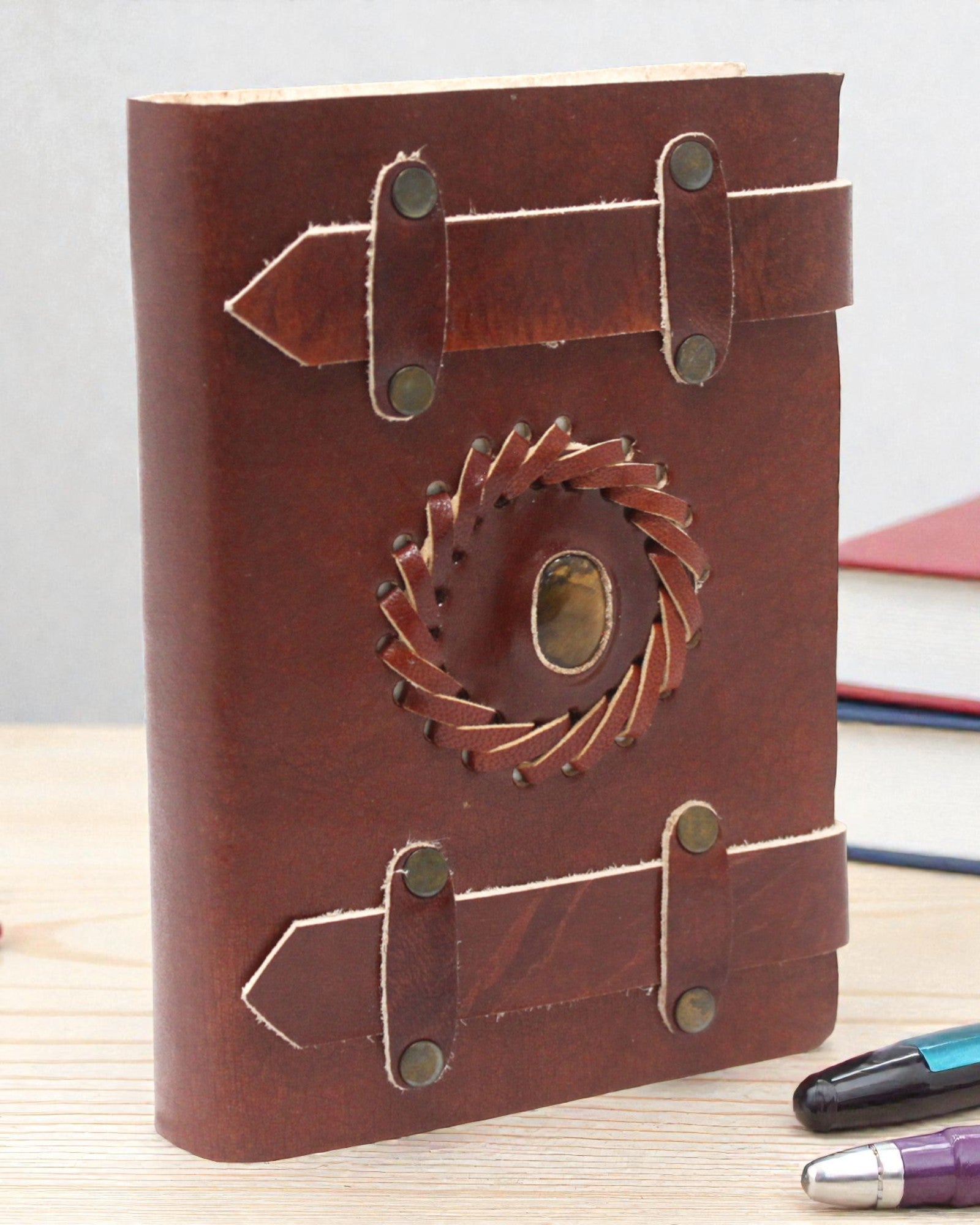 Solaris Eye – Skórzany Notatnik Tygrysie Oko z Podwójnymi Paskami