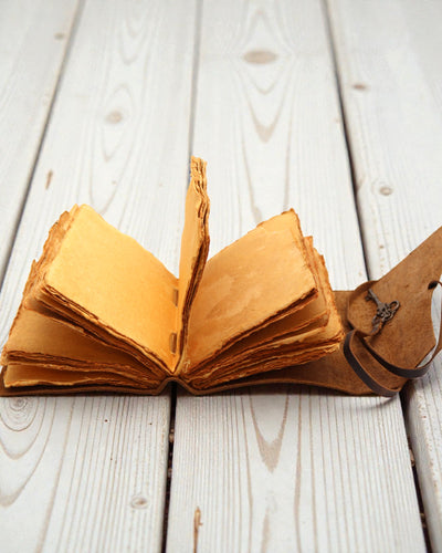 Notatnik Olejowanej Skóry z Kluczem Sekretów – Vintage Journal 13 × 18 cm