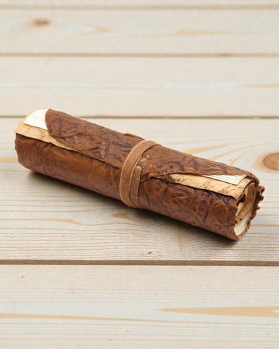 Caiet de însemnări de călătorie din piele, rulat – Natural (21 x 15 cm)