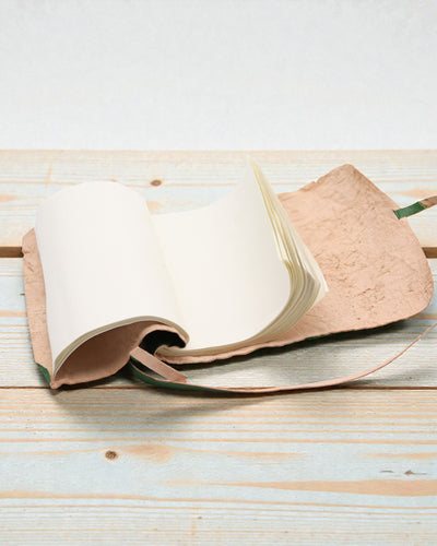 Zwijany Skórzany Notatnik Podróżnika Nomad Green – 21 × 15 cm