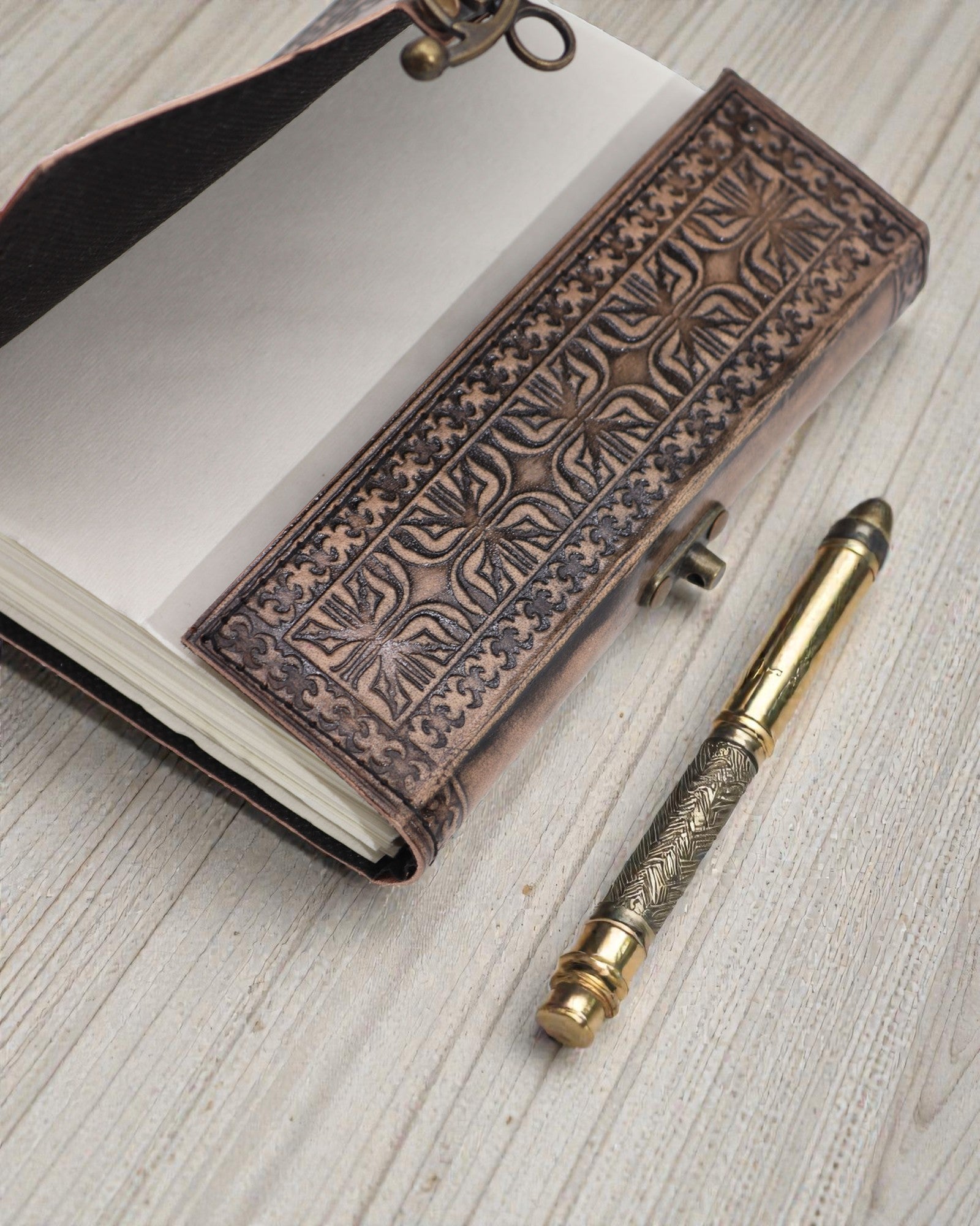 Caiet de notițe din piele Lotus Mandala Seninătate – jurnal ezoteric 17,5 × 12,5 cm