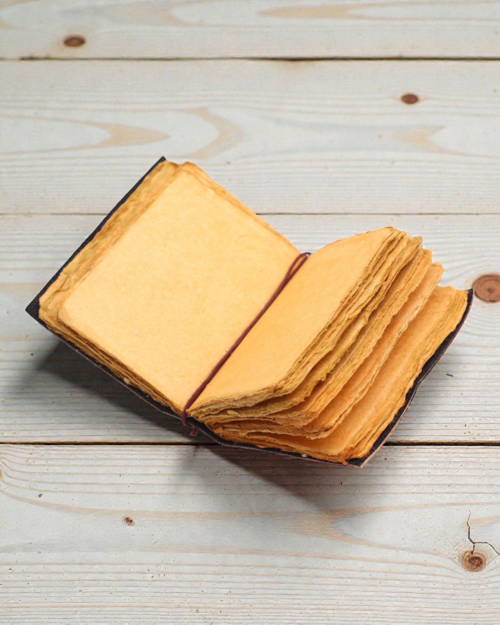 Dies Bona – Skórzany Notatnik Every Day May Not Be Good