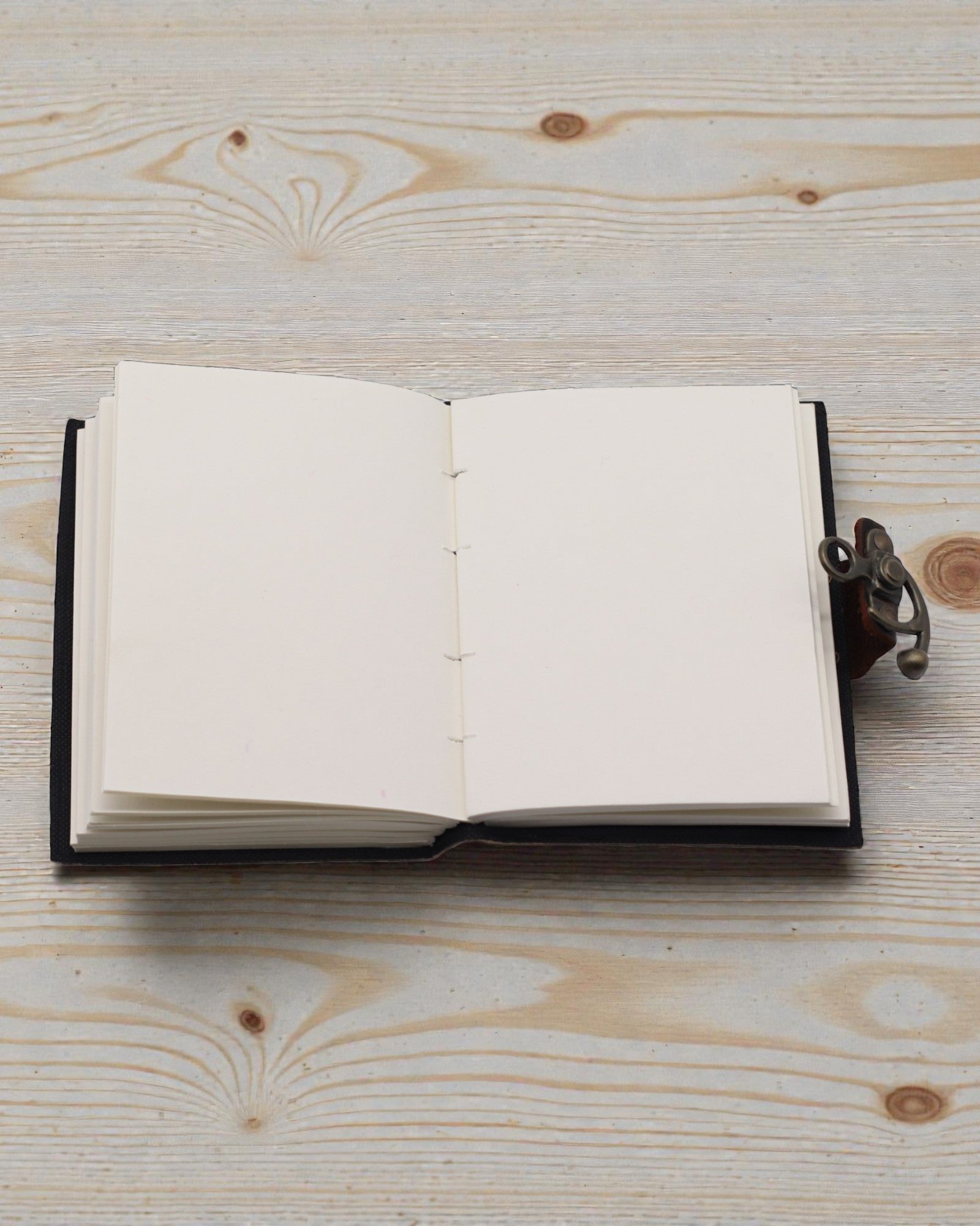 Caiet de notițe din piele cu imprimeu – Oprește derularea nesfârșită a veștilor sumbre (17,8 × 12,7 cm)