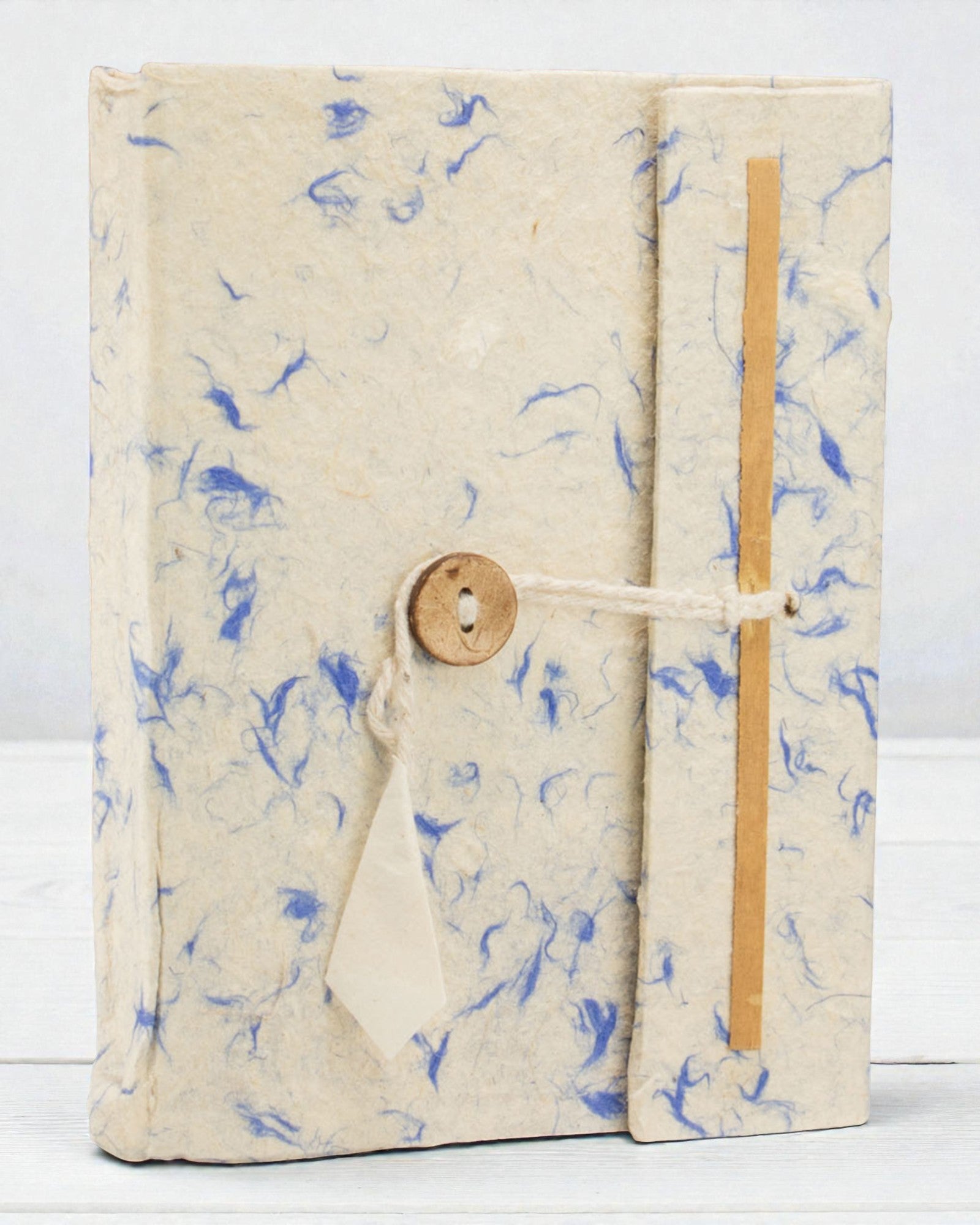 Carnețel mediu Lokta, bumbac albastru (15 x 12 cm) – 45 de file