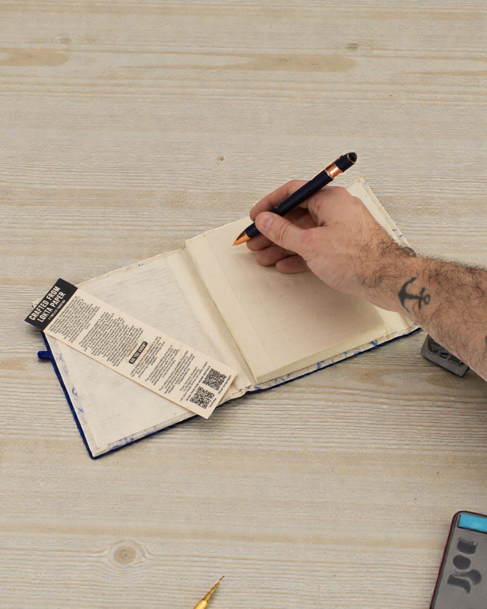 Carnețel mediu Lokta, bumbac albastru (15 x 12 cm) – 45 de file