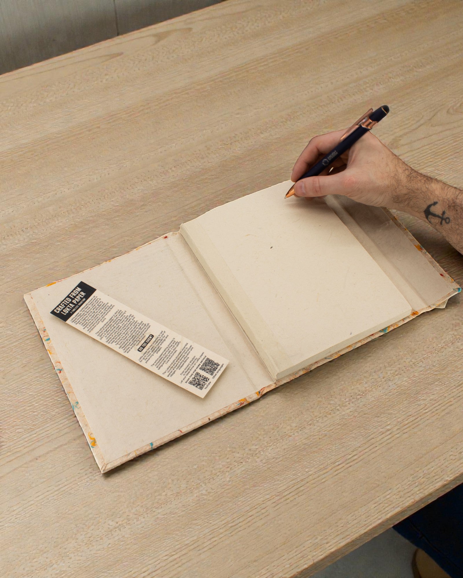 Caiet de notițe Lokta mare, din bumbac, culori mixte (21x15cm) – 45 de file – cu semn de carte