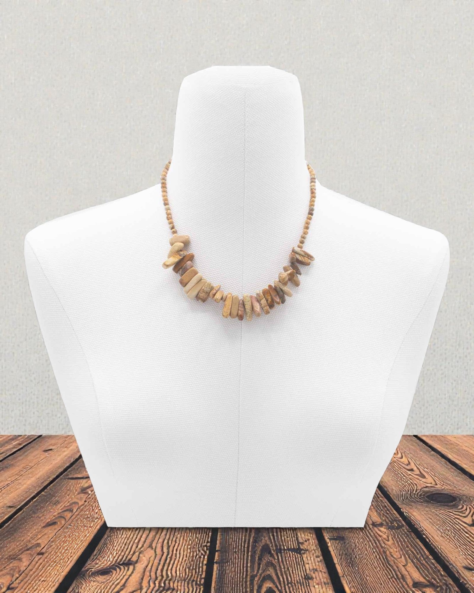 Colier cu piatră prețioasă Longstone – piatră-hartă