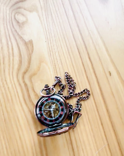 Ceas de buzunar "Equus Tempus" - Culoare: Maro, Aur Roz cu Motiv de Cal, posibilitate de personalizare cu gravură