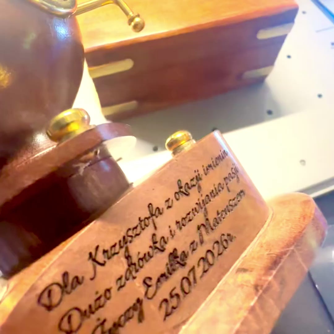 Mały Hełm Nurka Retro z Zegarem i Personalizacją