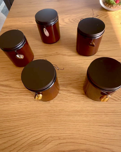 Lumânare intențională Puterea Tigrului – Încredere în sine și prosperitate, 250 ml, posibilitate de personalizare a capacului pentru cadou