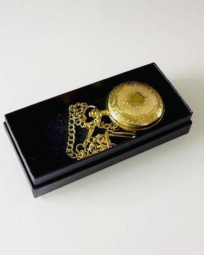 Koloru złotego Zegarek Kieszonkowy w Stylu Vintage z Rzeźbieniami – Eleganckie Męskie Akcesorium, Idealny Pomysł na Prezent