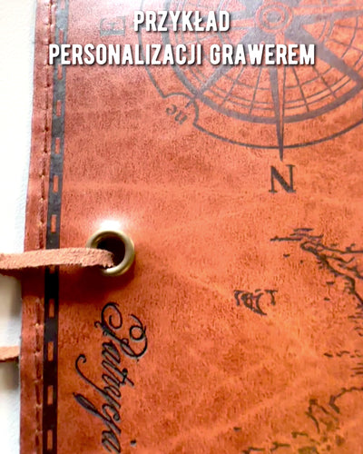 Pernă Retro din Piele Maro-închis cu Motiv de Hartă a Comorii - Geantă Elegantă pentru Depozitarea Comorilor de Scris