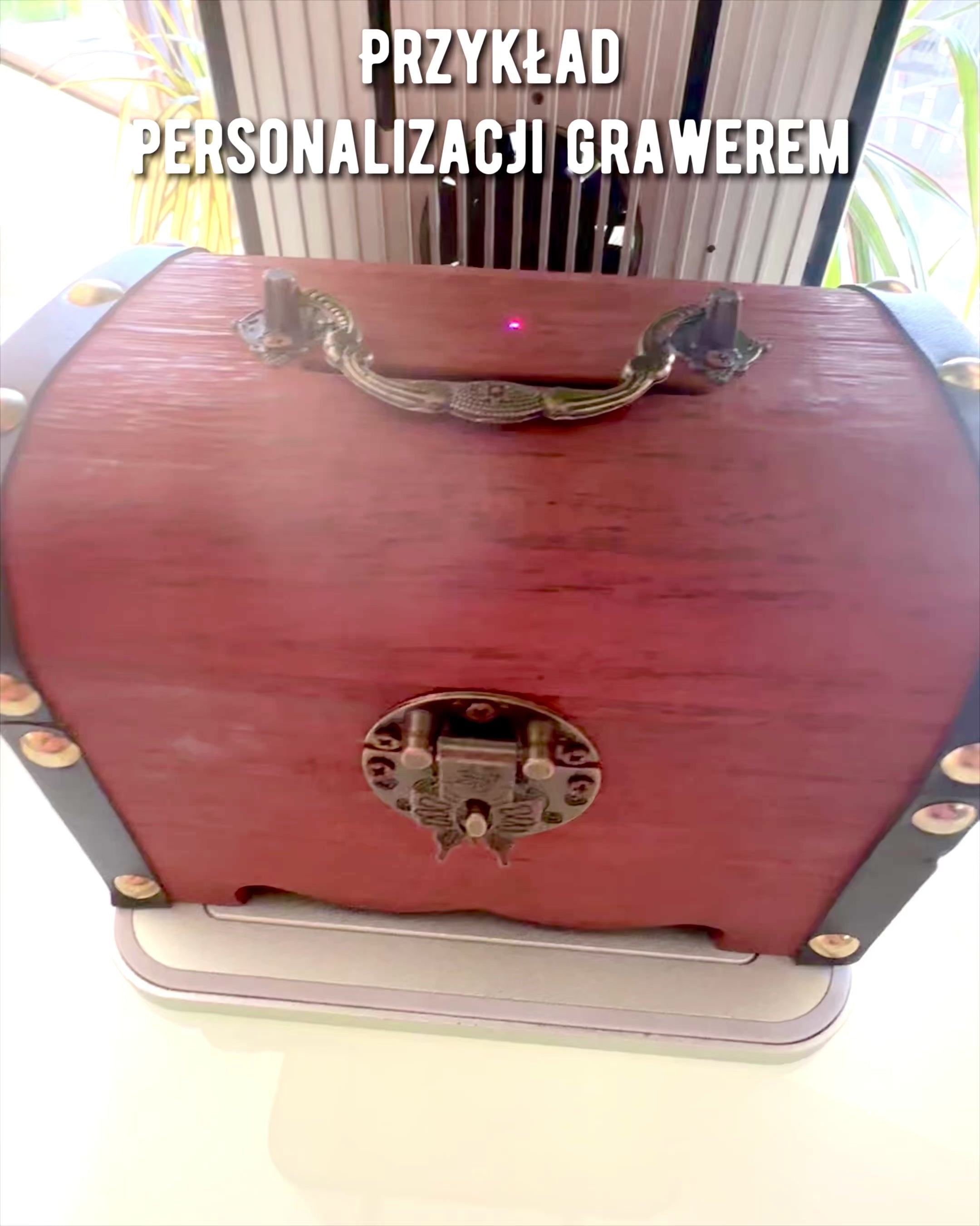"Magiczna Skrzynia Skarbów - Skarbonka, personalizare cu gravură"